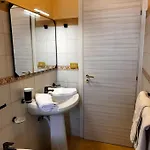 Mf House 陶尔米纳